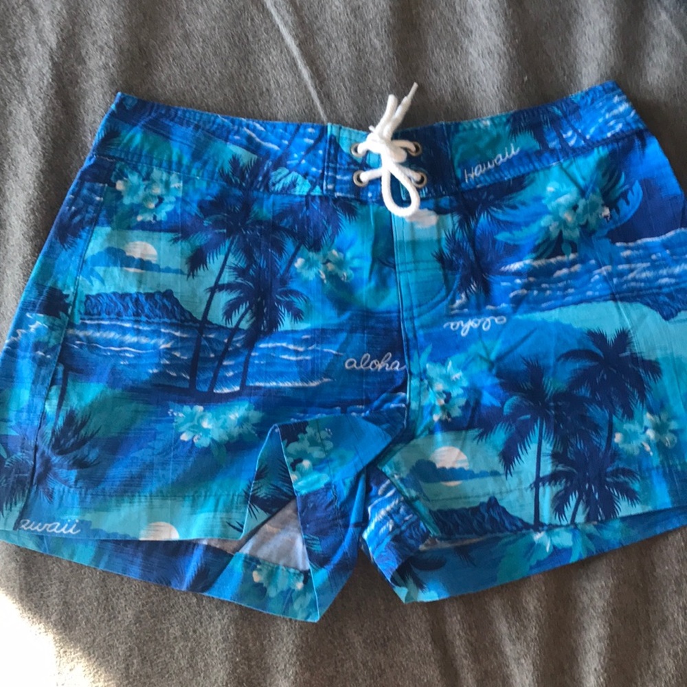 Tilt Shorts